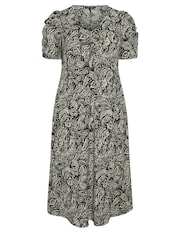 Yours Curve Black Paisley Print Textured Milkmaid Dress - Image 5 of 5