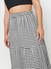 Yours Curve Black Gingham Jersey Tiered Skirt - Image 4 of 5