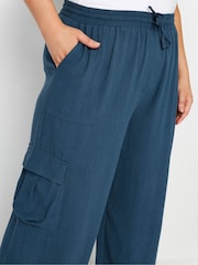Yours Curve Blue Linen Look Cargo Trousers - Image 4 of 5