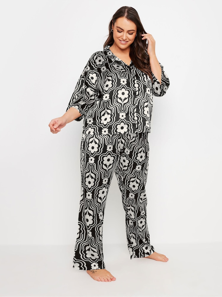 Conjunto de pijama de satén de Yours Curve - Imagen 2 de 5 Conjunto de pijama de satén de Yours Curve - Imagen 2 de 5