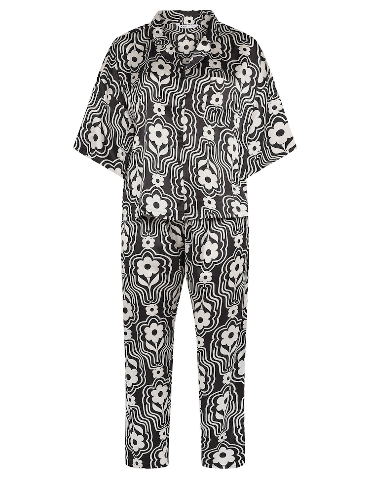 Conjunto de pijama de satén de Yours Curve - Imagen 5 de 5 Conjunto de pijama de satén de Yours Curve - Imagen 5 de 5