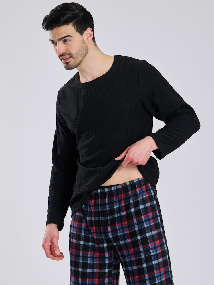 Conjunto de blusa de manga comprida Loungeable em fleece macio e pijama de fleece xadrez. - Imagem 4 de 4