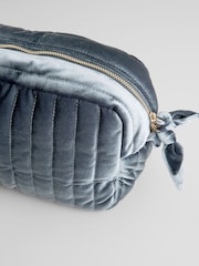 Blue Velvet Quilted Weekender Bag - Image 7 of 10