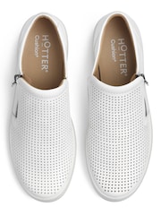 Bela - Hotter Daisy Slip-On Zip čevlji - Slika 3 iz 4
