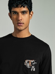 Black Musee D'art Dragon Print Pyjamas Set - Image 3 of 11