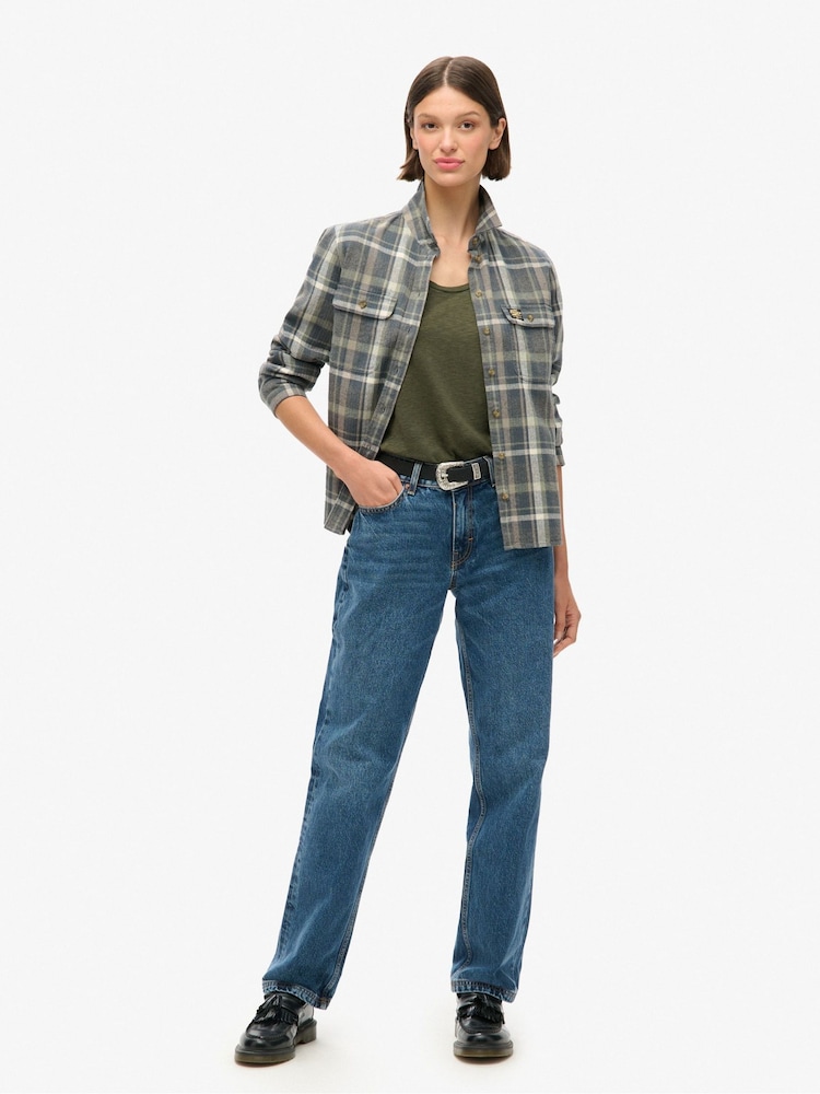zelena - Superdry Studios globok okrogel izrez; z globokim okroglim izrezom ozek kroj majica - Slika 2 iz 5 zelena - Superdry Studios globok okrogel izrez; z globokim okroglim izrezom ozek kroj majica - Slika 2 iz 5