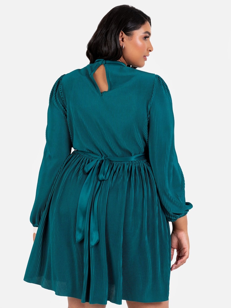 Lovedrobe Plisse Long Sleeve Keyhole Detail Mini Black Dress - Image 2 of 6