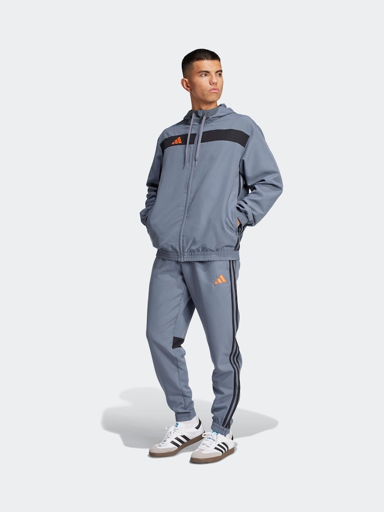 Gris - Sweat à capuche adidas Tiro 25 Essentials tissé à capuche - Image 3 of 6