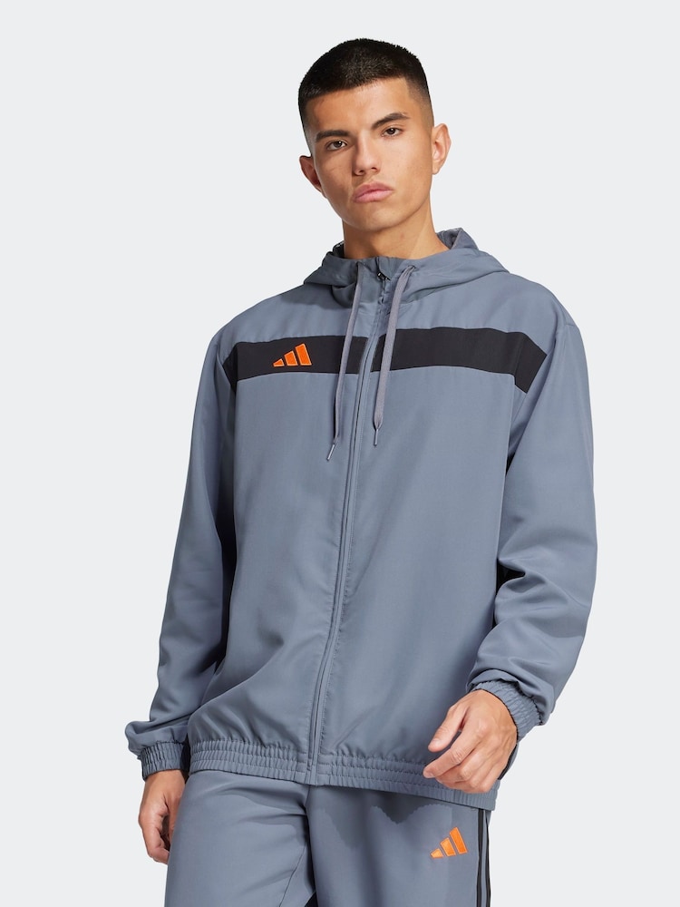 Gris - Sweat à capuche adidas Tiro 25 Essentials tissé à capuche - Image 4 of 6