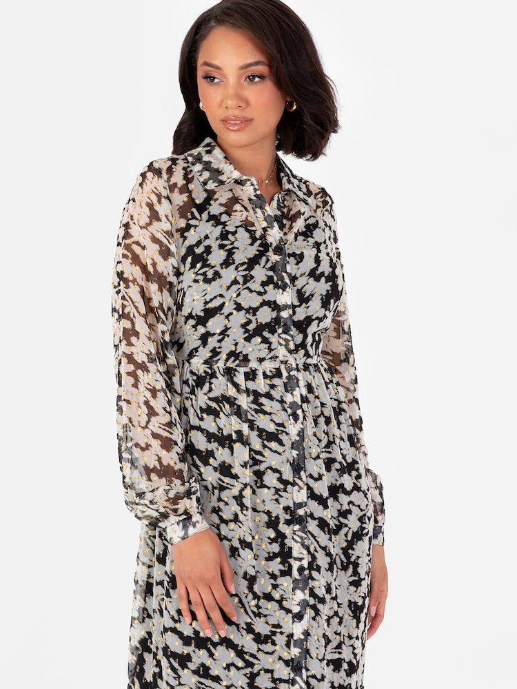 Lovedrobe Gestuftes Midaxi-Hemdkleid mit Metallic-Faden - Bild 2 von 6