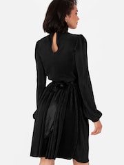 Lovedrobe Plisse Long Sleeve Keyhole Detail Mini Black Dress - Image 3 of 6