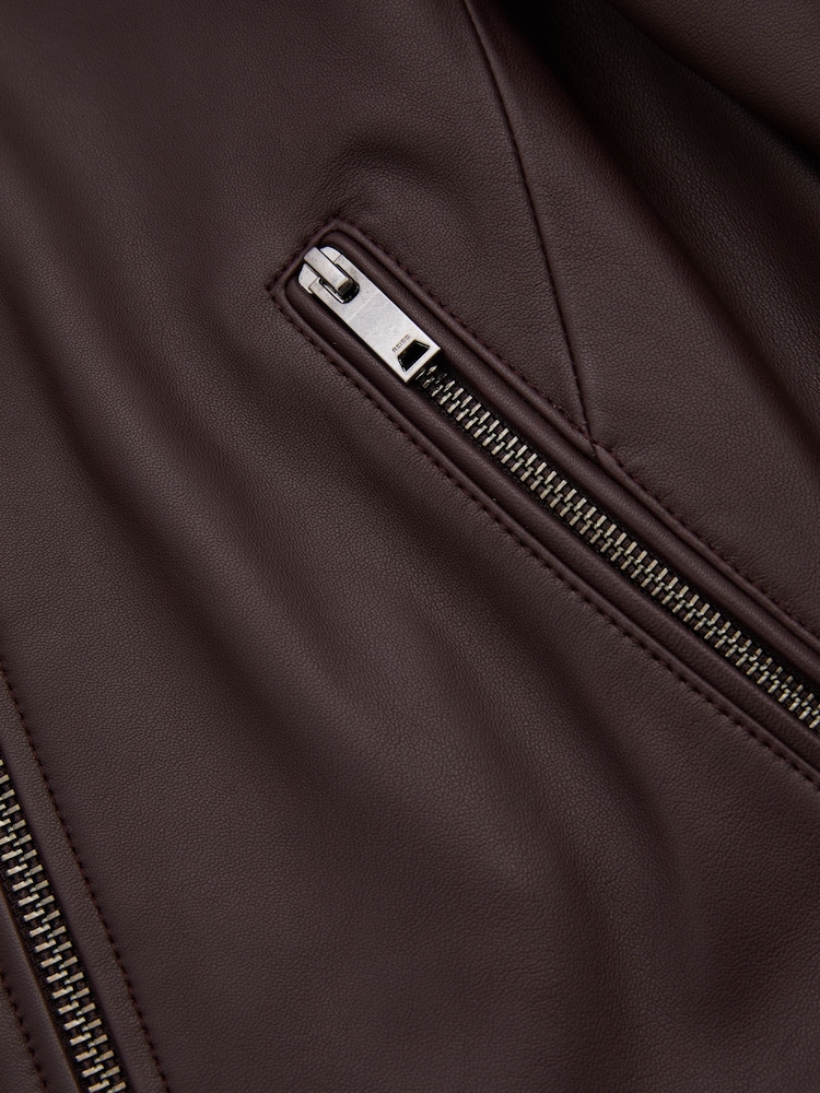 Beere - Reiss Allie Kragenlose Bikerjacke aus Leder - Bild 5 von 5 Beere - Reiss Allie Kragenlose Bikerjacke aus Leder - Bild 5 von 5
