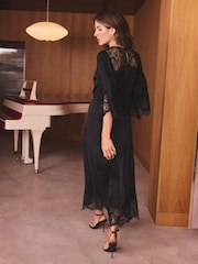 Love & Roses x Binky Black Lace Detail Angel Sleeve Midaxi Dress - Image 4 of 4
