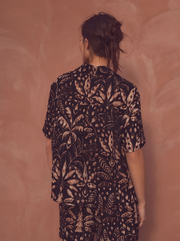 Black/Brown Print Broderie Short Sleeve Holiday Shirt - Image 2 of 7