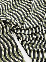 Green Geo Print Long Sleeve Ruched Detail Blouse - Image 6 of 7