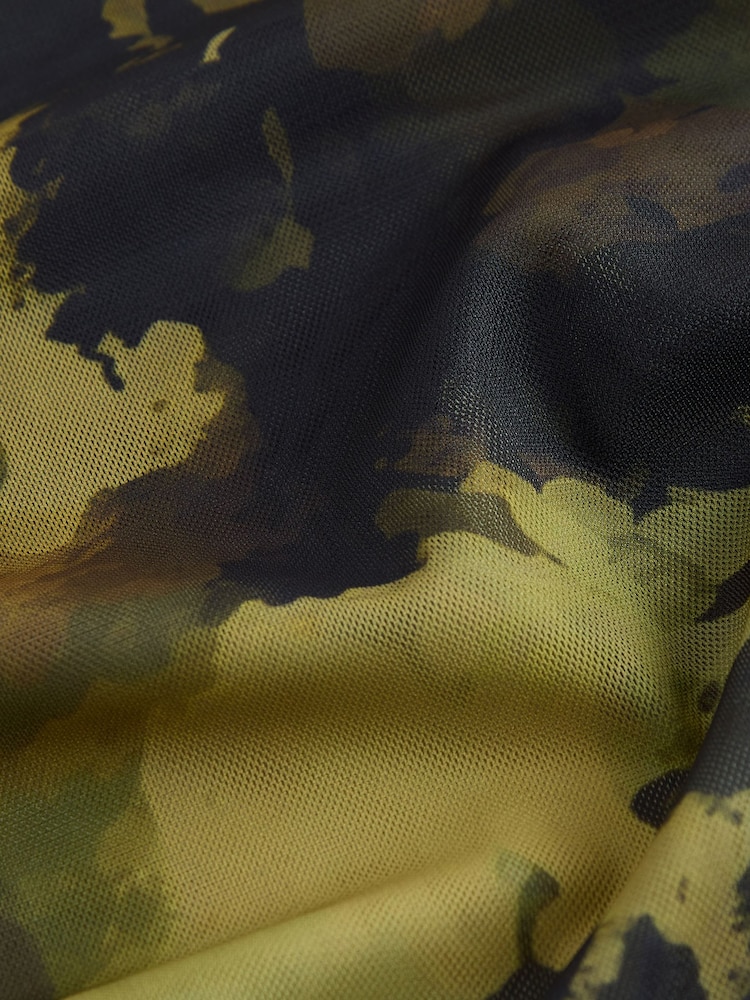 Green Camouflage Long Sleeve Ruched Side Mesh Top - Image 8 of 8