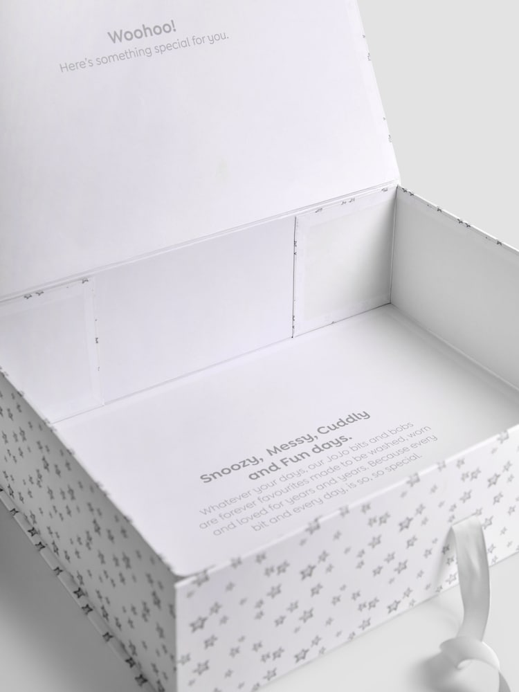 JoJo Maman Bébé Large Gift Box - Image 4 of 4