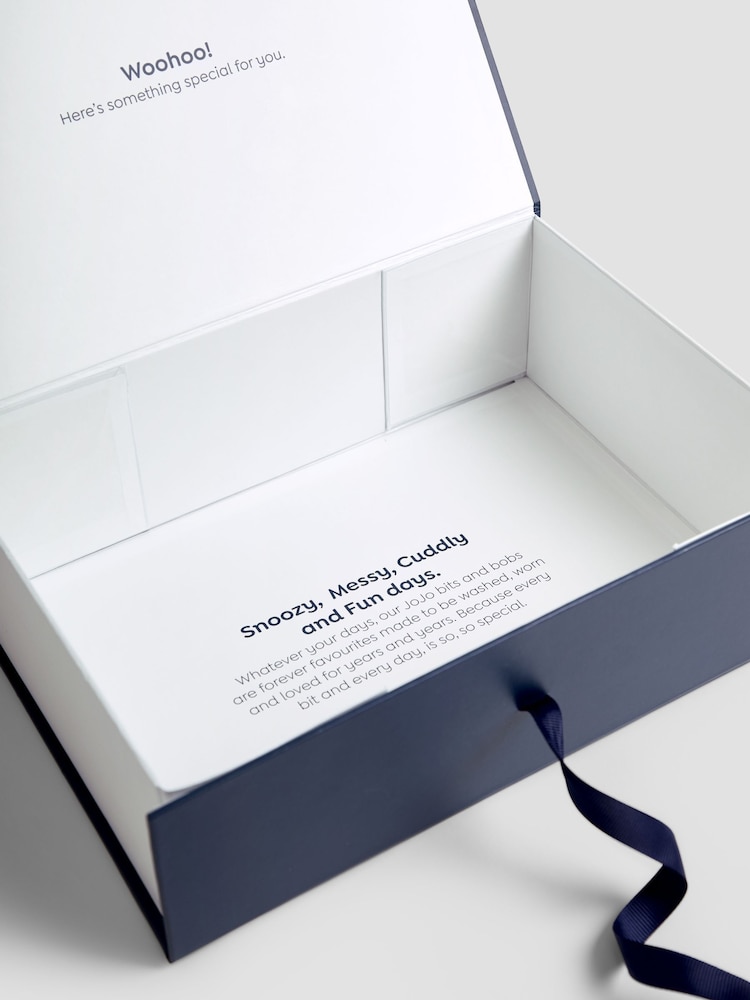 JoJo Maman Bébé Medium JoJo Branded Navy Gift Box - Image 4 of 4