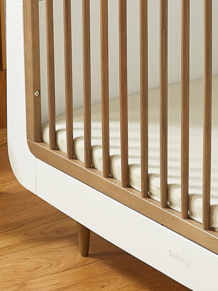 Snuz Walnut SnuzKot Scandi Cot Bed - Image 2 of 8