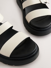 عاجي - Chunky Buckled Sandals - صورة 3 من 7