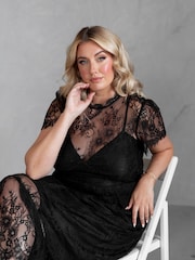 Lovedrobe Lace Tiered Hem Midaxi Black Dress - Image 5 of 6