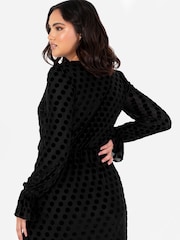 Lovedrobe Frill Hem Flock Tiered Midaxi Black Dress - Image 4 of 4