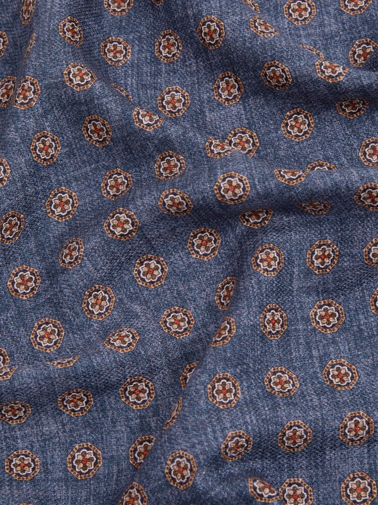 Reiss Indigo/Rust Biriola Reversible Silk Pocket Square - Image 5 of 5 Reiss Indigo/Rust Biriola Reversible Silk Pocket Square - Image 5 of 5