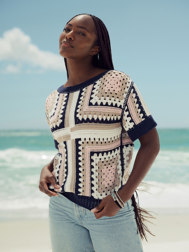 Blue Pattern Short Sleeve Crochet Crew Neck T-Shirt - Image 2 of 7