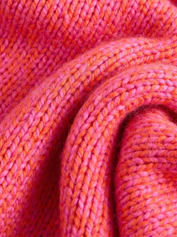Rosa brillante - Suéter de cuello redondo con tejido de lana y puños gruesos - Imagen 7 de 7 Rosa brillante - Suéter de cuello redondo con tejido de lana y puños gruesos - Imagen 7 de 7