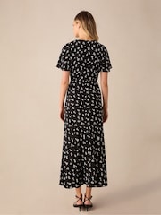 Ro&Zo Black Ditsy Floral Print Flutter Sleeve Midi Dress - Image 4 of 4