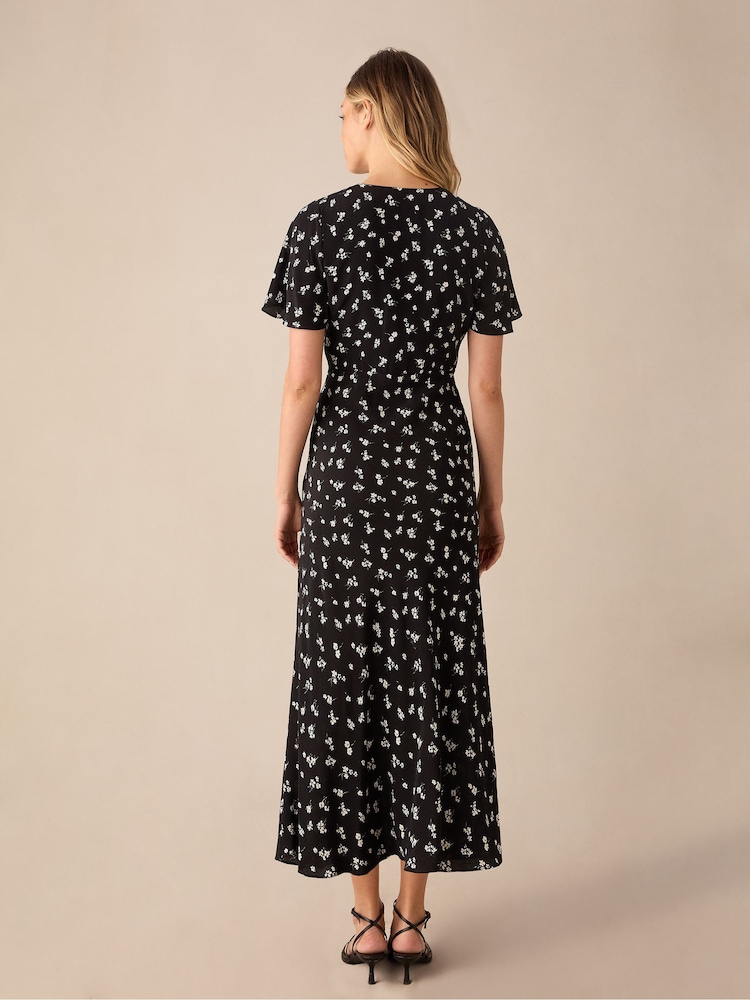 Ro&Zo Black Ditsy Floral Print Flutter Sleeve Midi Dress - Image 4 of 4