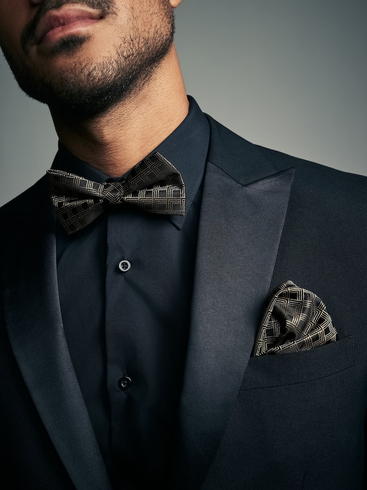 Black/Gold Glitter Geometric Bow Tie And Pocket Square Set - Image 2 of 8