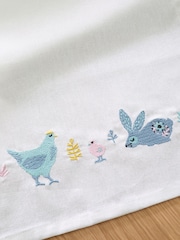 Catherine Lansfield Natural Cottage Friends 100% Cotton Table Runner - Image 3 of 3
