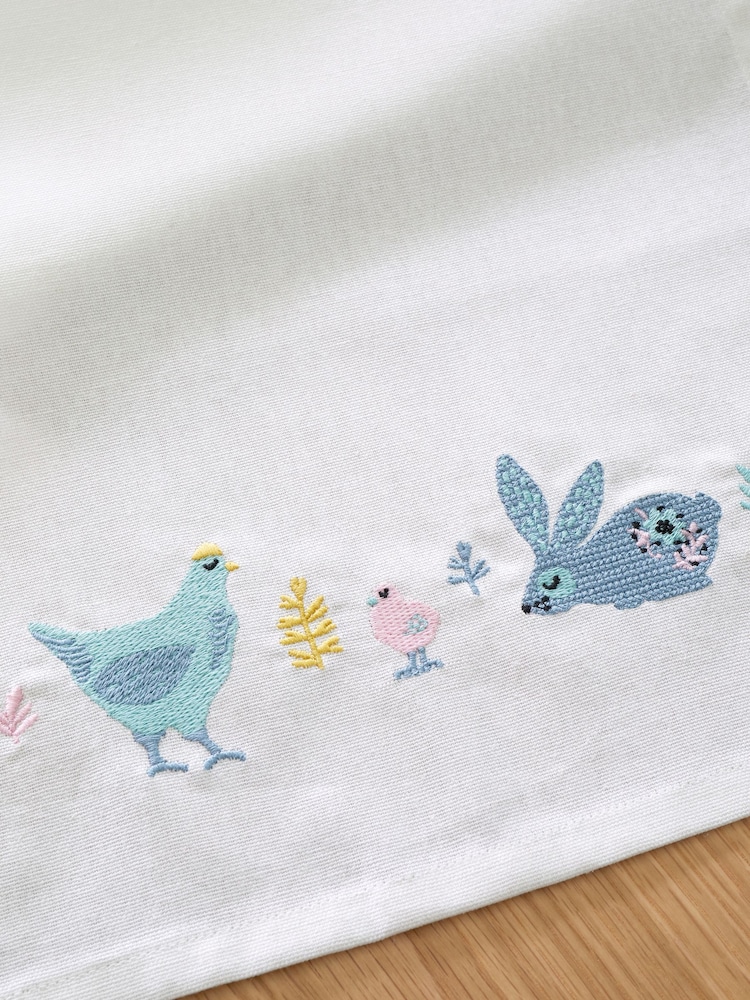Catherine Lansfield Natural Cottage Friends 100% Cotton Table Runner - Image 3 of 3