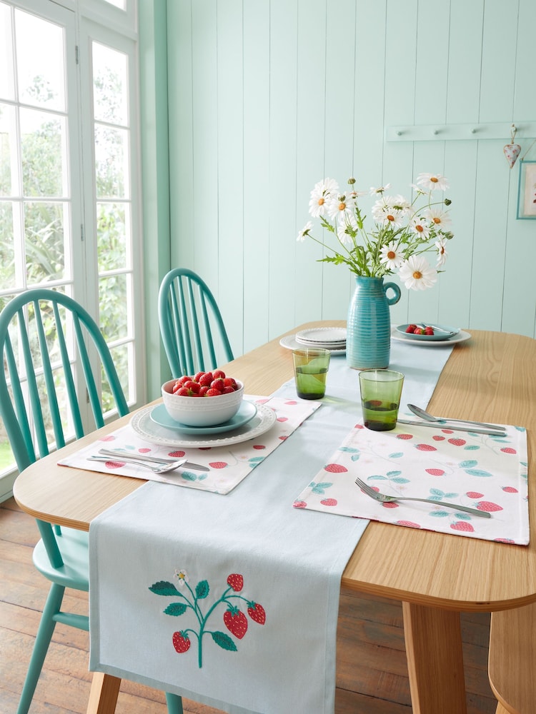 Catherine Lansfield Strawberry Garden 100% Cotton Table Runner - Image 1 of 2
