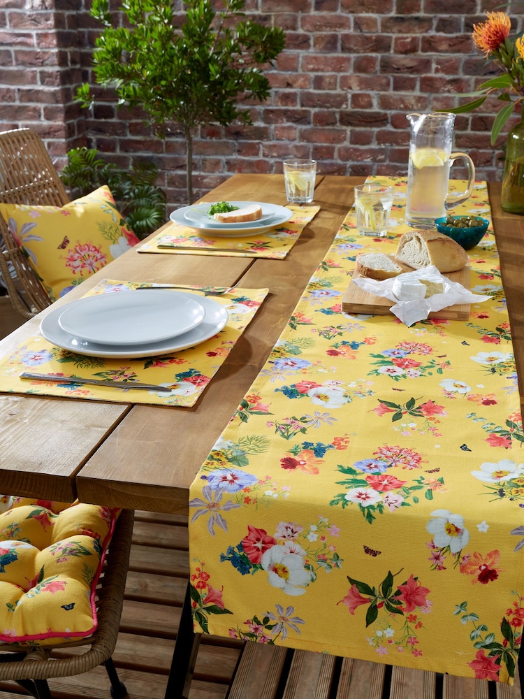 RHS Yellow Exotic Garden Outdoor 100% Cotton Placemats 2-Pack - Image 2 of 3