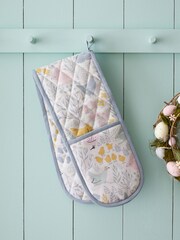 Catherine Lansfield Natural Cottage Friends 100% Cotton Double Oven Gloves - Image 1 of 2