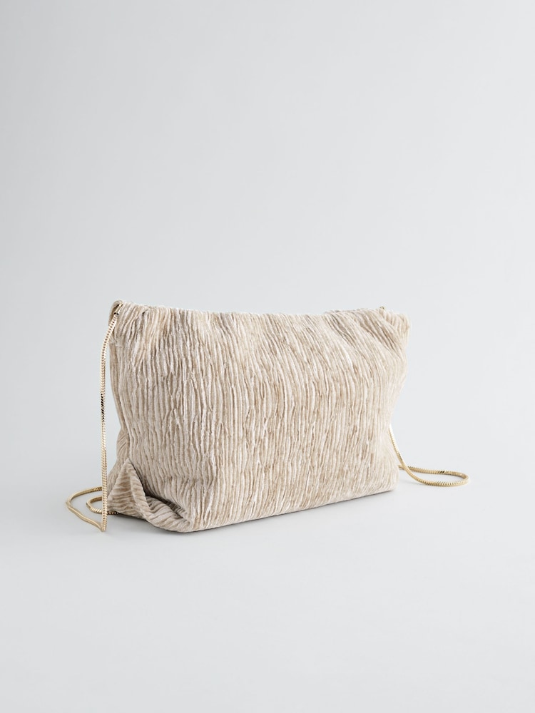 Creme - Textured Velvet Snap Clutch - Bild 11 von 11 Creme - Textured Velvet Snap Clutch - Bild 11 von 11