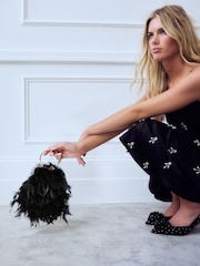 Black Feather Ring Handheld Bag - Image 3 of 10