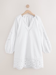 Weiß - Langarm sommerliches Minikleid mit Lochstickerei - Bild 6 von 9