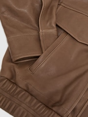 Neutral - Reiss Maeve Leather Twin-Pocket Relaxed Jacket - Bild 8 von 8