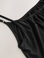 Schwarz - Trapezförmiges Maxikleid mit gerafftem Ausschnitt und dünnen Trägern - Bild 5 von 6
