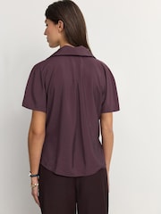 Red Burgundy Relaxed Fit Short Sleeve V-Neck Overhead Top with Collar - Image 4 of 8