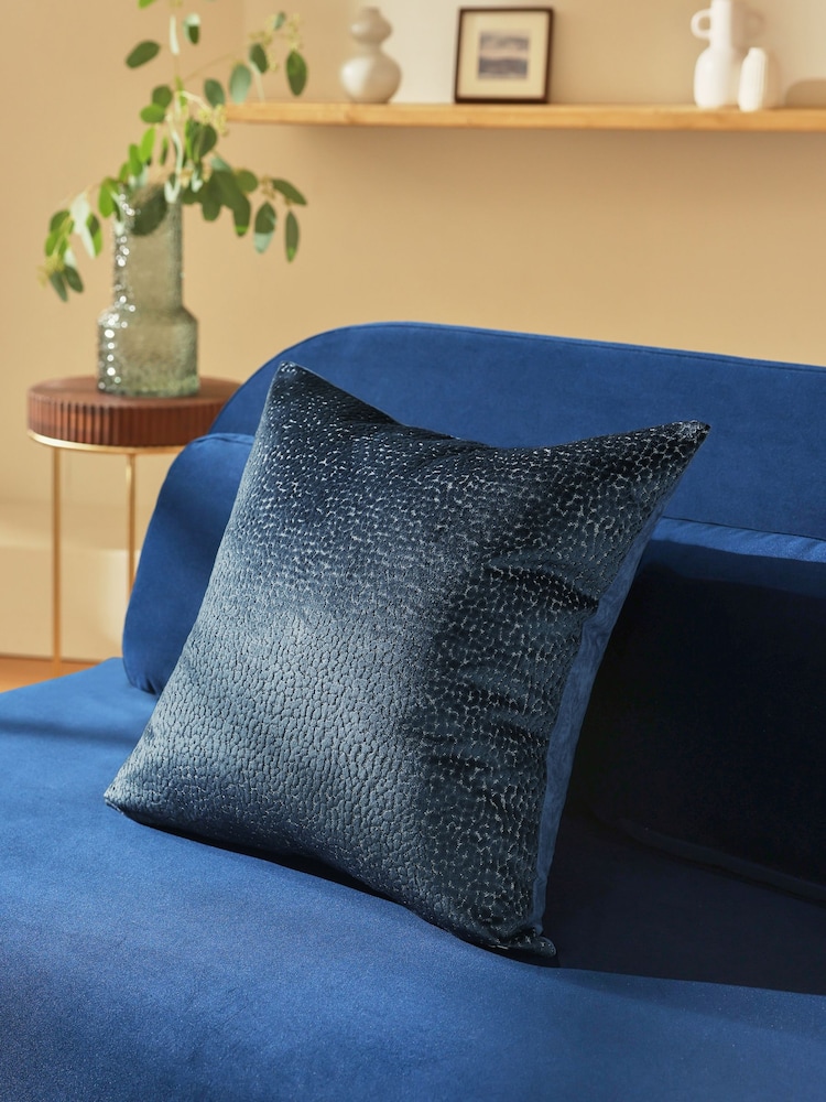50 x 50cm Ditsy Textured Velvet Cushion - صورة 1 من 5