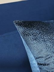 50 x 50cm Ditsy Textured Velvet Cushion - صورة 2 من 5