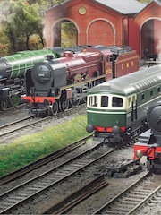 Kidikraft Hornby The Engine Shed 1000pc Puzzle - Image 2 of 2
