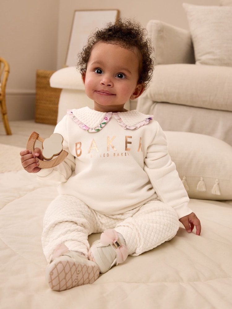 Baker by Ted Baker Cream Quilted Collar Detail Sweatshirt and Joggers Set - صورة 1 من 10