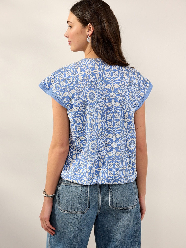 William Morris Blue/White Print Short Sleeve Lace V-Neck Bubblehem 100% Cotton Top - Image 2 of 7