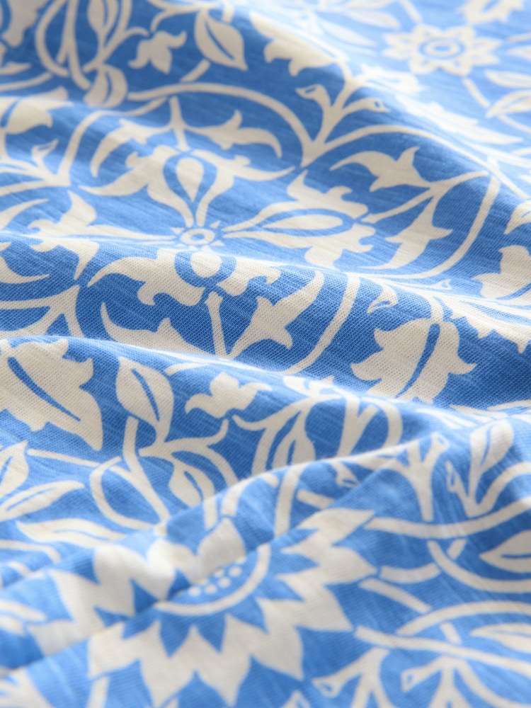William Morris Blue/White Print Short Sleeve Lace V-Neck Bubblehem 100% Cotton Top - Image 7 of 7
