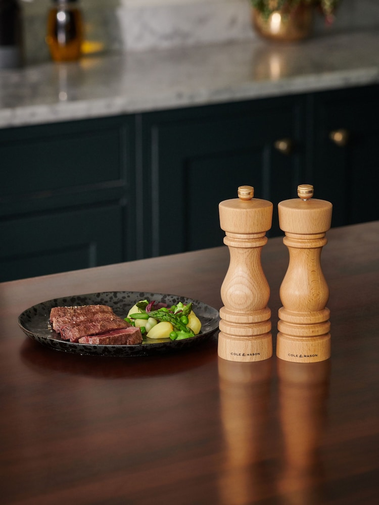 Cole & Mason Natural Beech London 180mm Salt and Pepper Mills - Image 2 of 6
